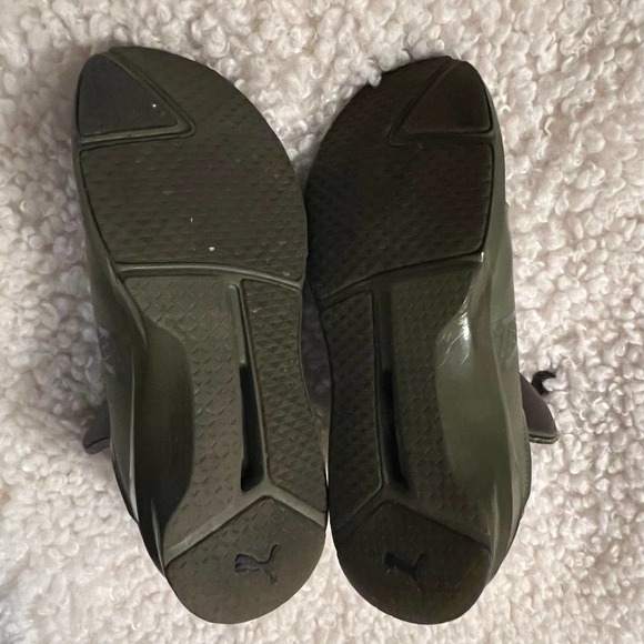 Kylie Jenner's Green Puma Fierce KRM Size 7 - Picture 5 of 9
